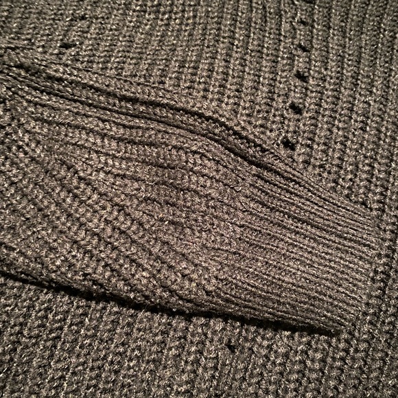 Black sweater - Picture 3 of 5